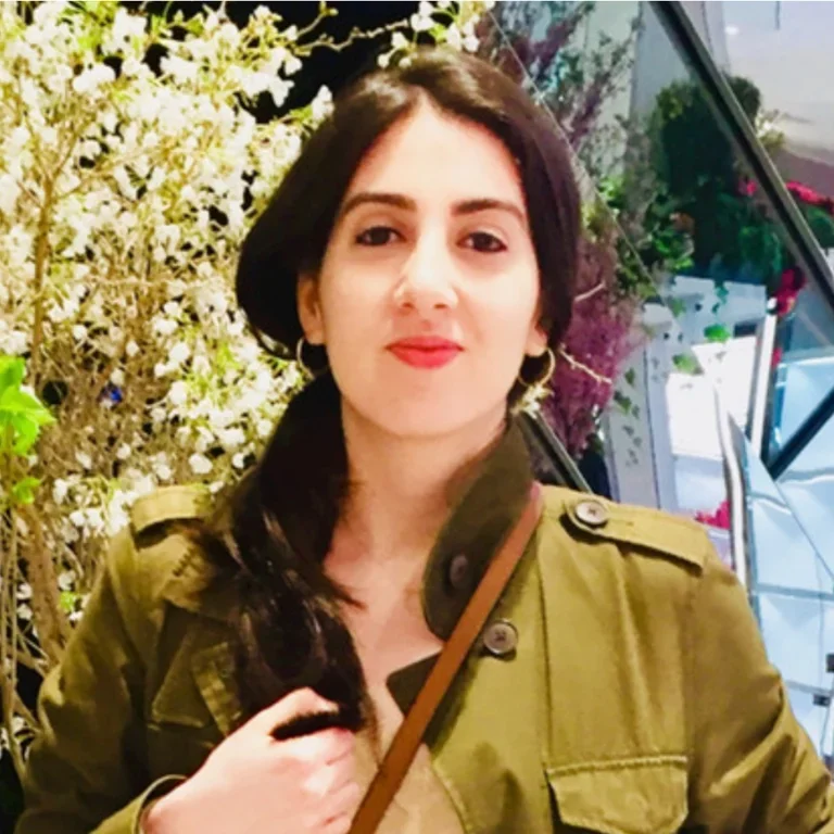 Heydari, Roya_Headshot